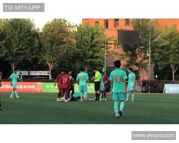 U23国足强势出击以3-0战胜越南队展现青春风采和团队实力