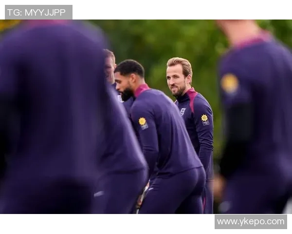 英格兰队大名单公布:凯恩梅西领衔,哈里王子现场助阵 英格兰队大名单公布:凯恩梅西领衔,哈里王子现场助阵