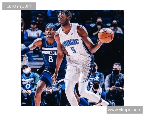 蓝狐擒下森林狼,继续领跑赛区 蓝狐擒下森林狼,继续领跑赛区